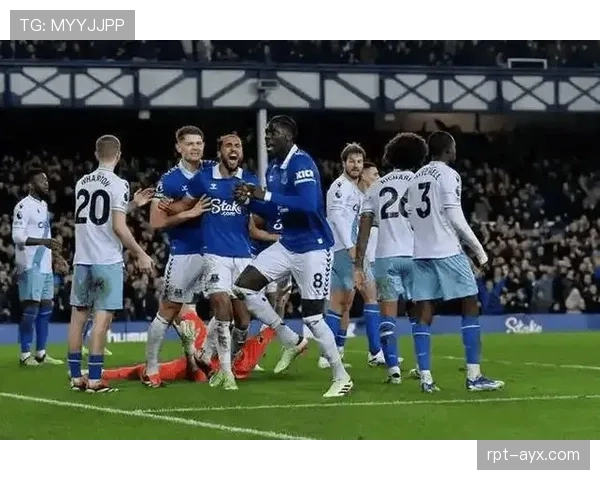 埃弗顿保级形势告急，剩余赛程成决定命运关键