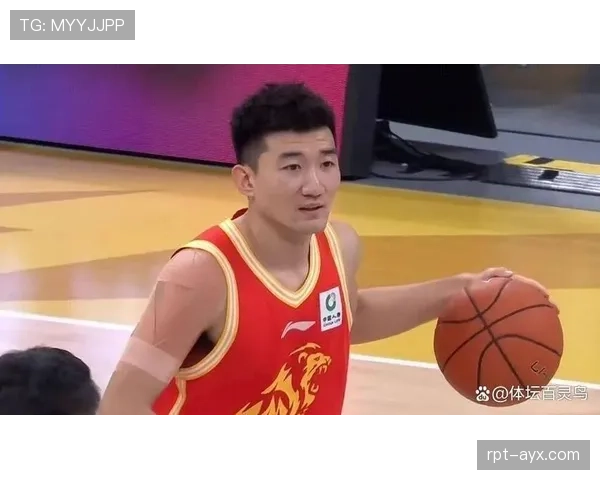 孙铭徽训练完直接拎两袋蛋白粉回家，这自律谁顶得住啊